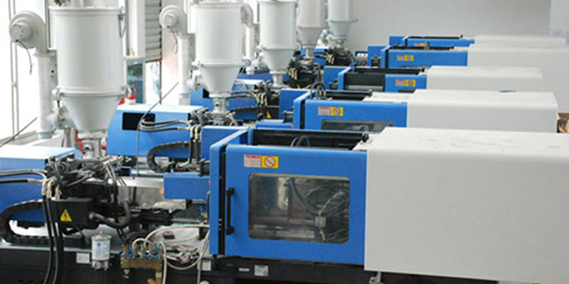 PLASTIC INJECTION MOLDING